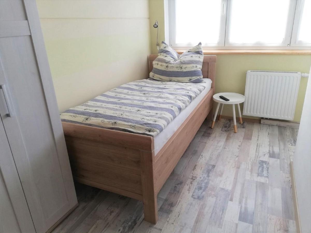 Haus Monti Hotel Maria Lanzendorf ภายนอก รูปภาพ